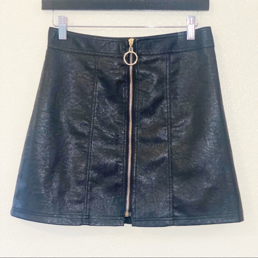 Amor Mio 90’s Inspired‎ Faux Leather Mini Skirt